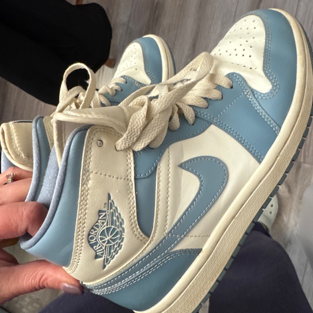 Nike Air Jordan’s Women's Blue and Cream High-Top Sneakers - Picture 5 of 7